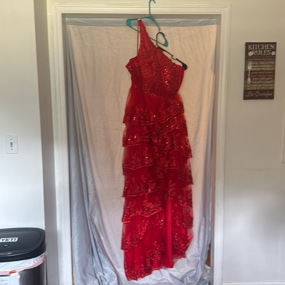 Sherie hill look alike prom dress